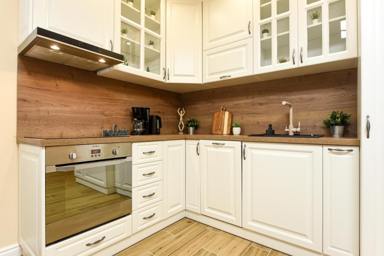 Green Leafy Brasov - Ideal 2 Bedroom Apartment Esterno foto