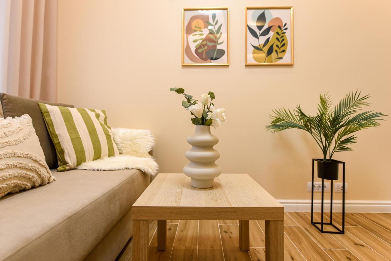Green Leafy Brasov - Ideal 2 Bedroom Apartment Esterno foto